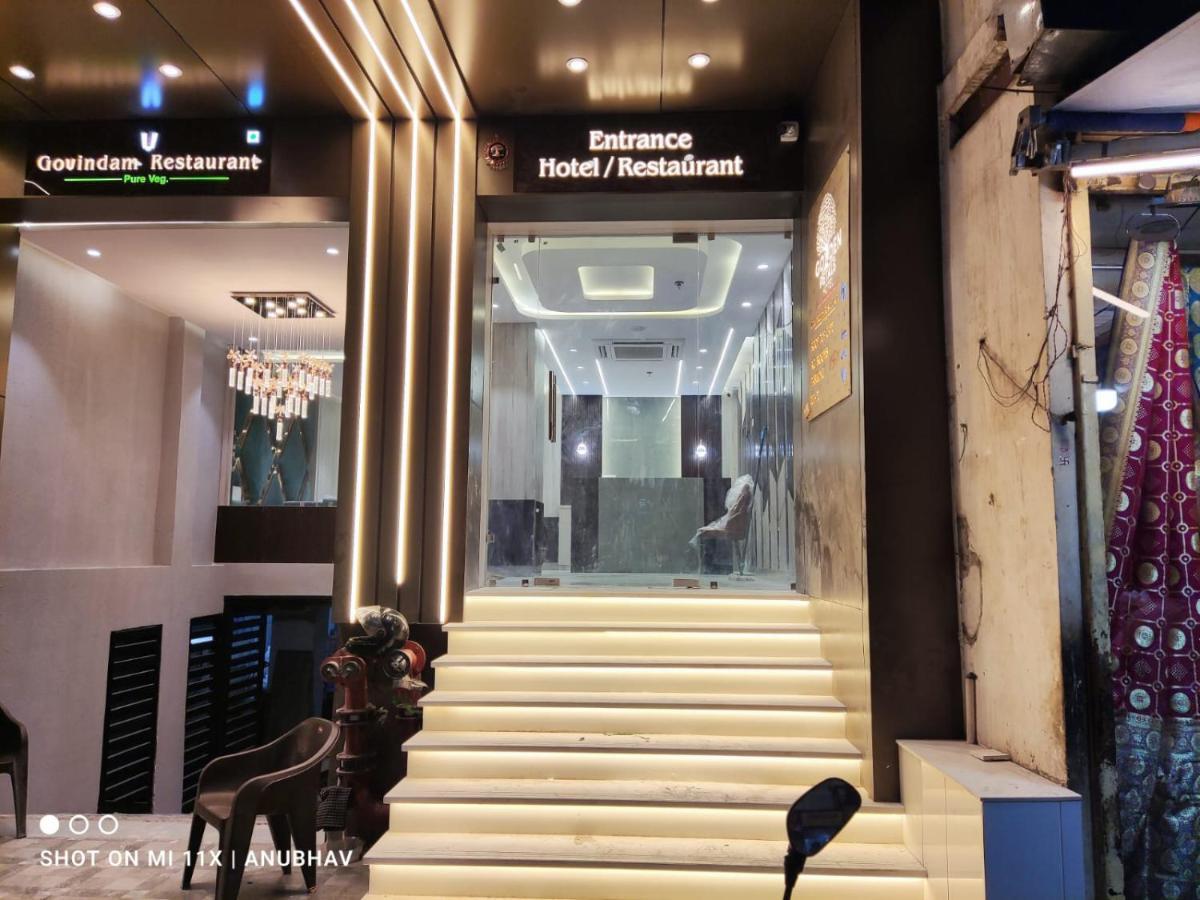 Hotel Golden Petals Varanasi Exterior photo