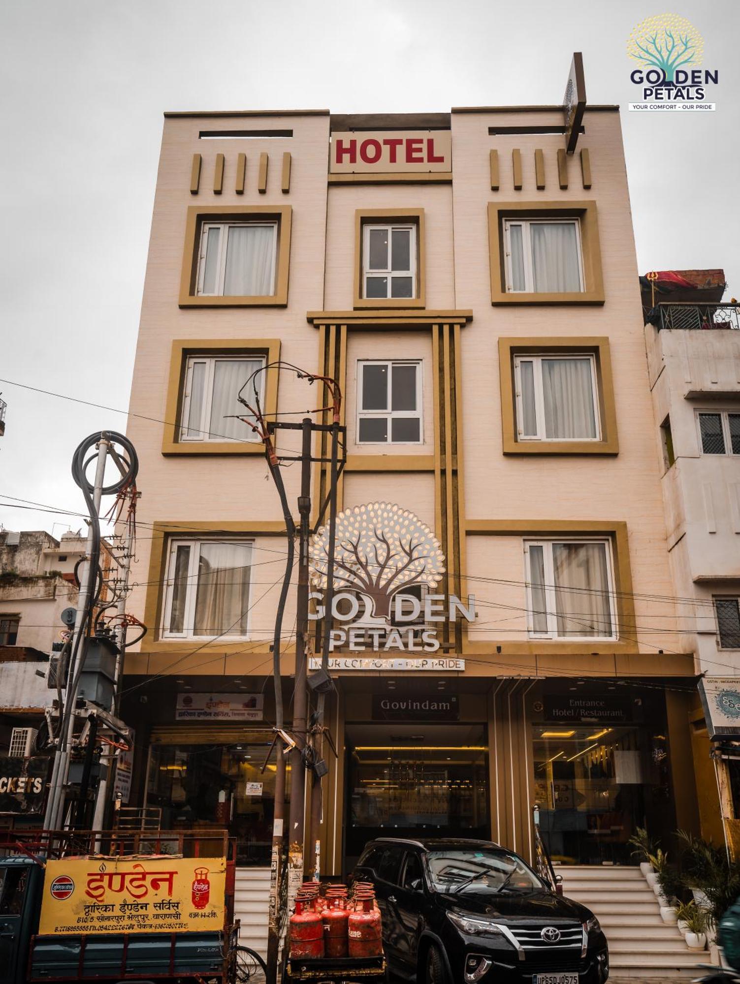 Hotel Golden Petals Varanasi Exterior photo