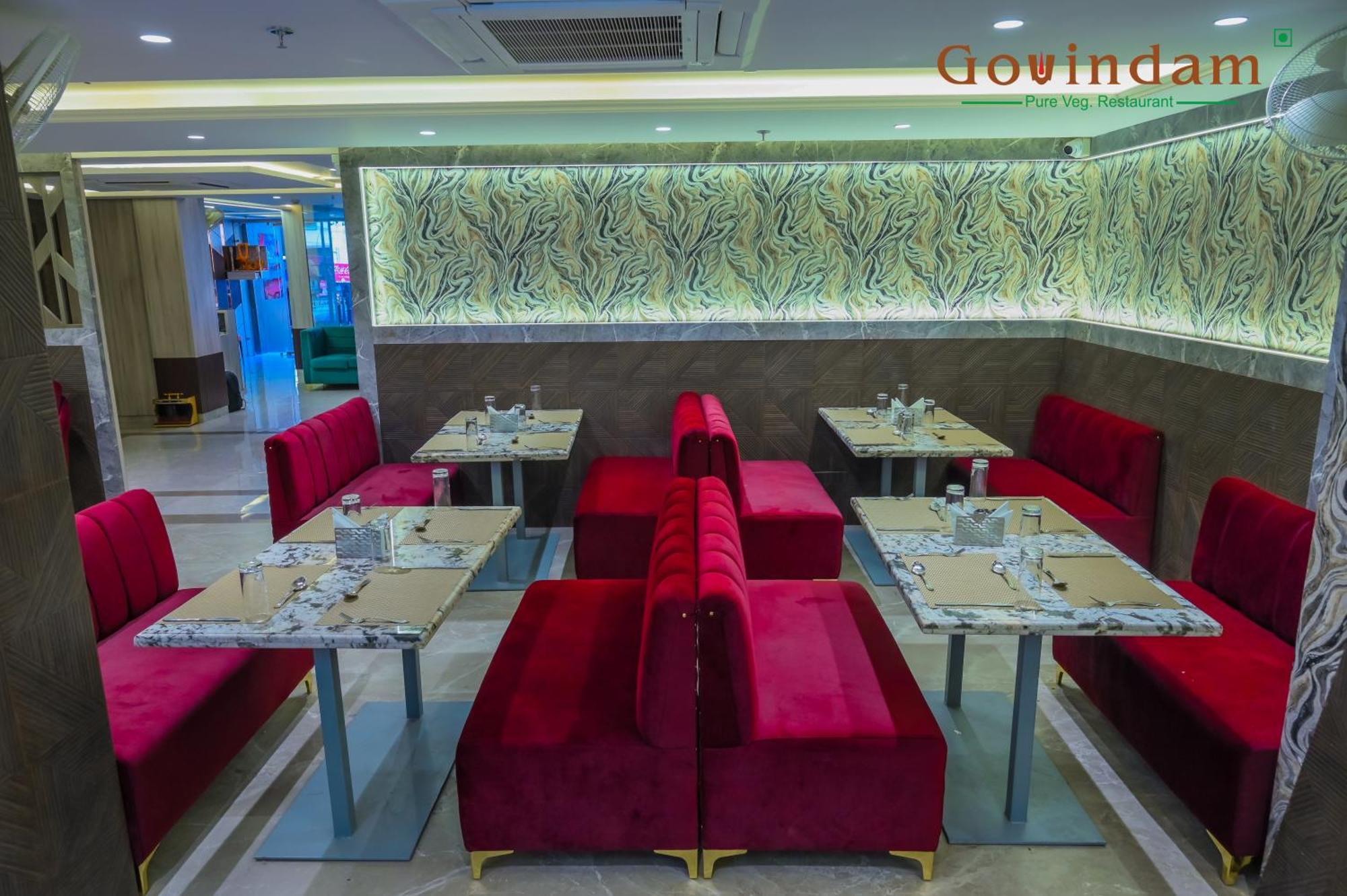 Hotel Golden Petals Varanasi Exterior photo